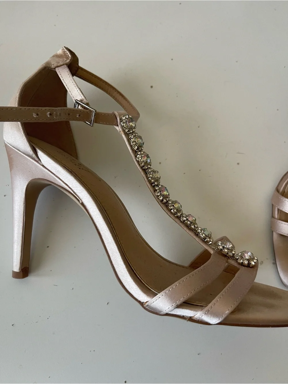 Jewel Badgley Mischka Champagne Satin T-Strap Crystal Sandals